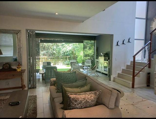 3 BEDROOM TOWNHOUSE FOR SALE IN SIMBITHI ECO ESTATE